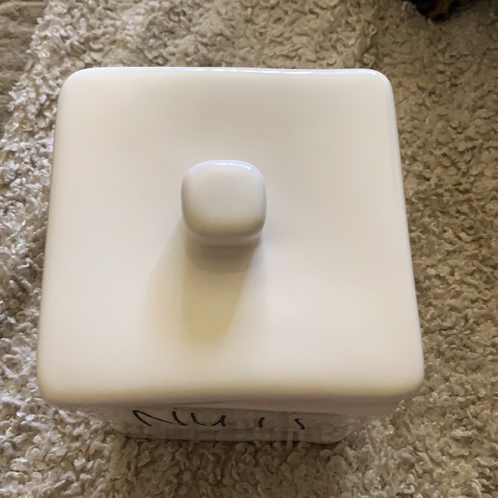New Rae Dunn NUTS container - Picture 3 of 5